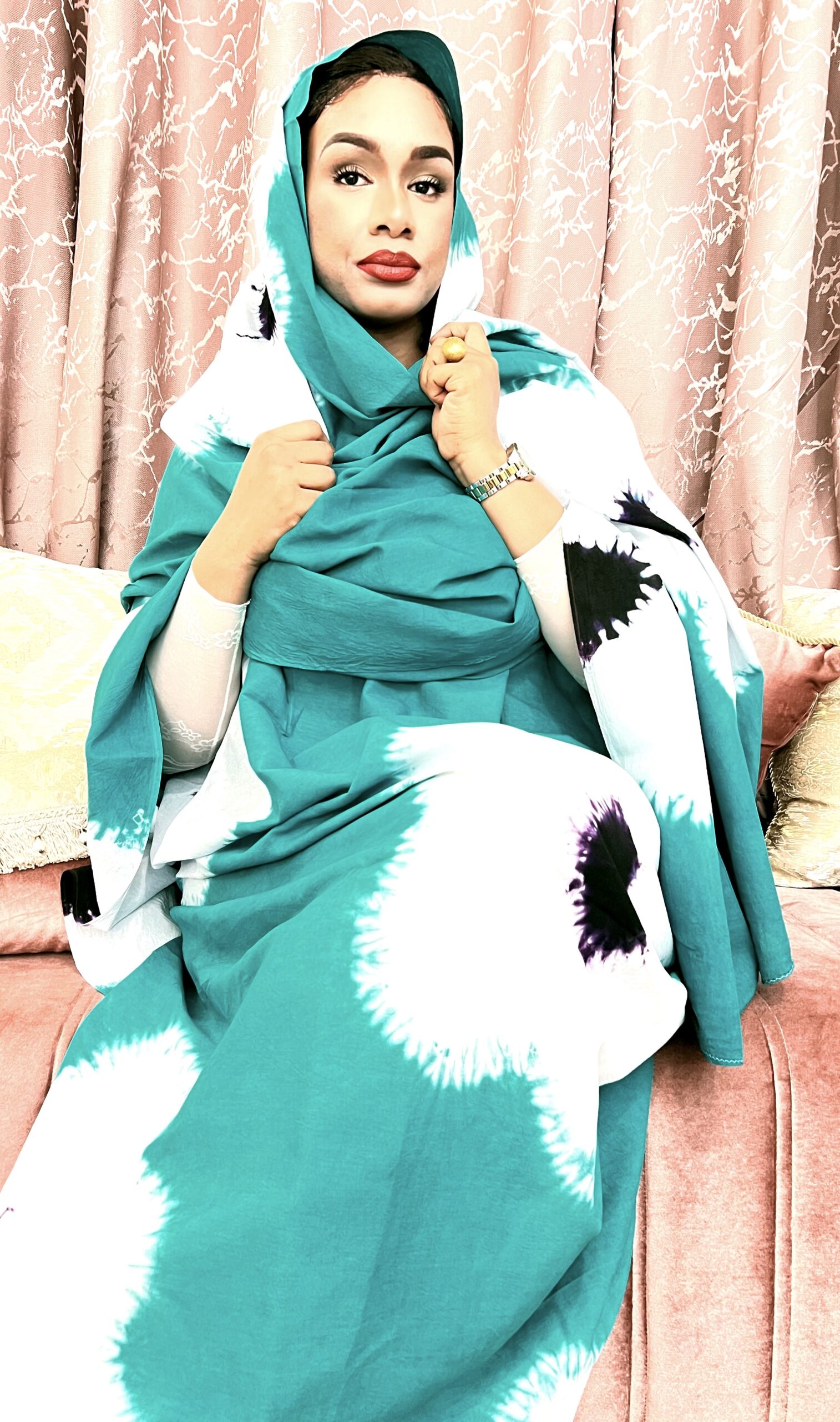 1B0E7D1A-C855-4796-A946-3AF8CB125540 Sendel-Robe Melehfa – Image 1