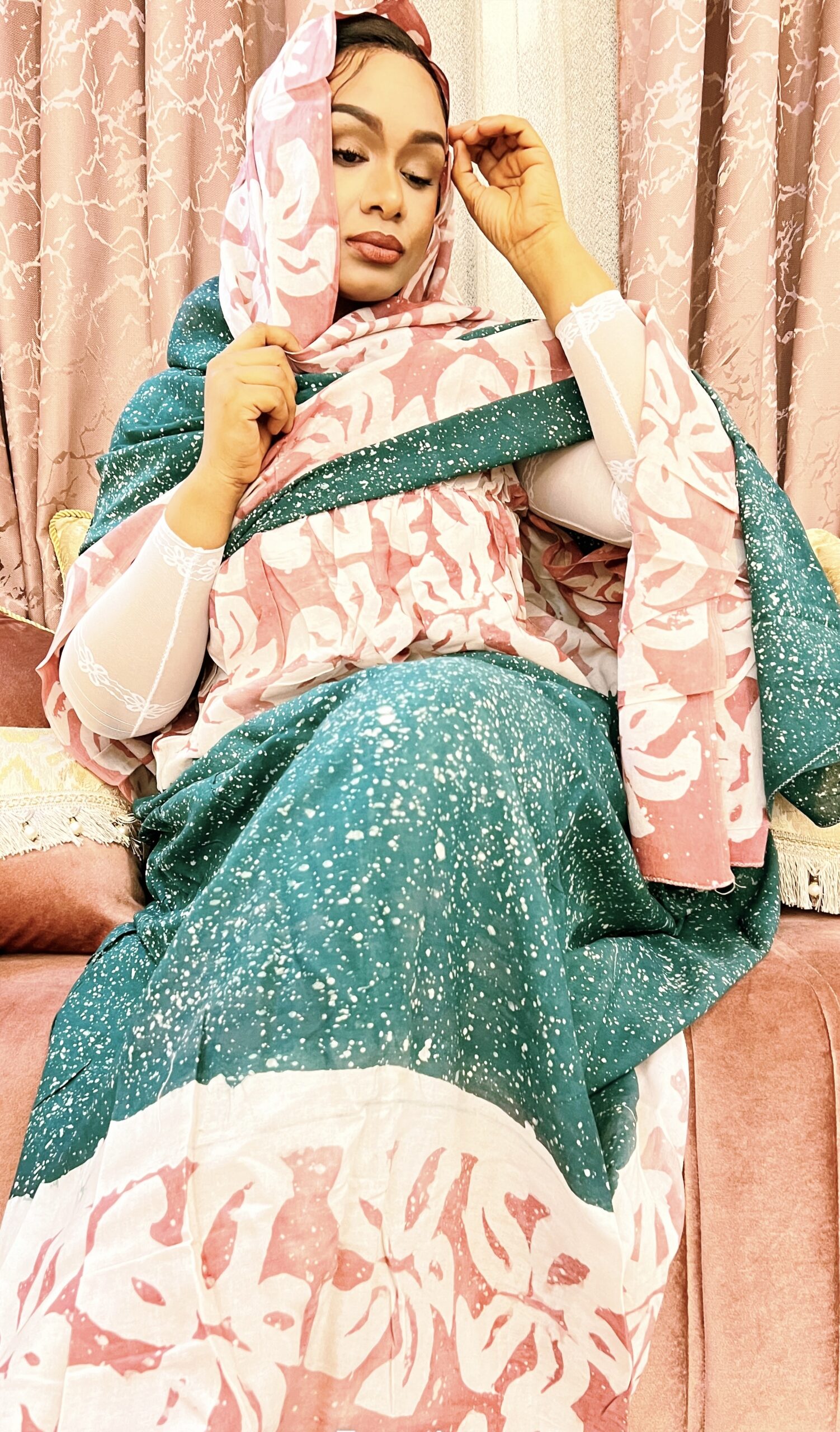 1CD33119-D397-416D-948F-B52A4932C65D Sendel-Robe Melehfa – Image 1